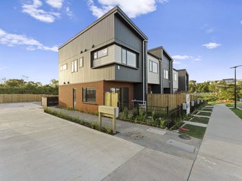 Vendor Says Sell! Nest or Invest!