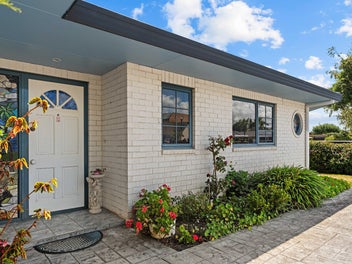 A Home Filled with Memories, Ready for Yours