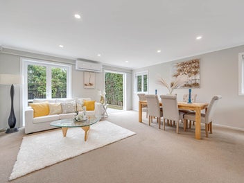 Sophisticated Family Living with Stunning Views