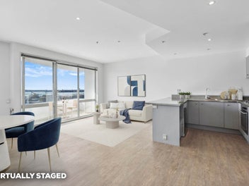 PENTHOUSE LEVEL - RESORT STYLE LIVING!
