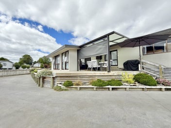Image 1 of 21