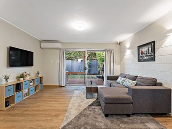 Modern Comfort in a Prime Location!