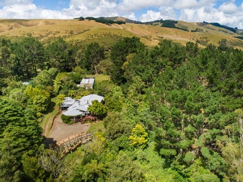 Serene Lifestyle on Kahuterawa Road