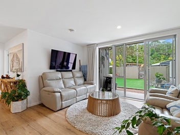 Open home Saturday 12:30-1pm