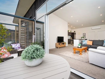 Ahuriri freehold apartment