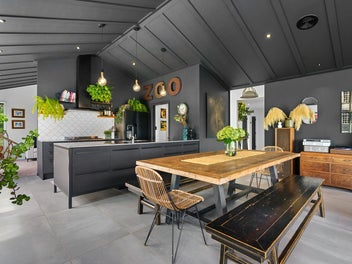 Stylish Retreat - Serious Price Reduction!