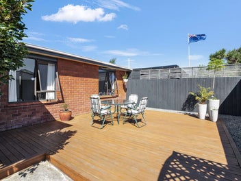 Low-Maintenance Living in a Great Location
