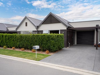 Over 55's - Easy Villa Living!