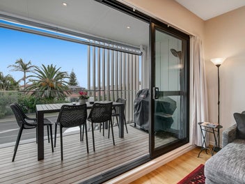 Best in the Block! Sea Views, North facing