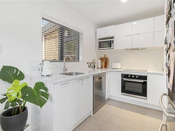 Smart and Stylish Living in Mangere Bridge