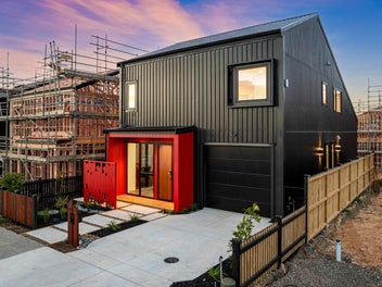 Modern & Stylish Freehold Standalone Home