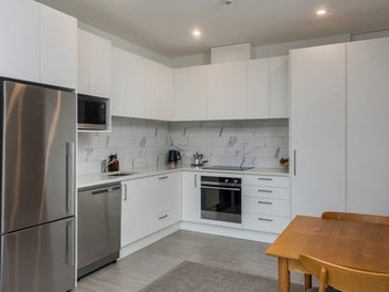 Top Floor - Top Apartment