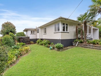 'Vendors' bags are packed and ready to go!