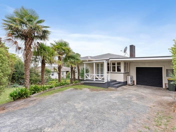 Affordable Charming Bungalow - Wellsford