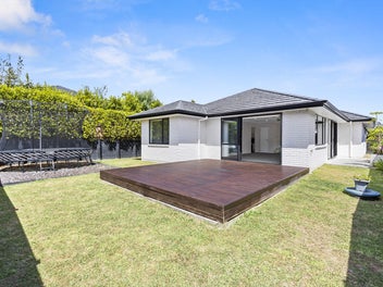 STYLISH GJ GARDNER HOME
