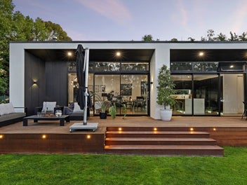 Modern minimalism, lifestyle freedom