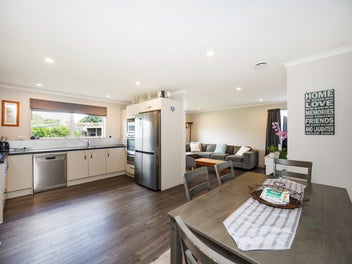 Spacious Family Living On A Large Section