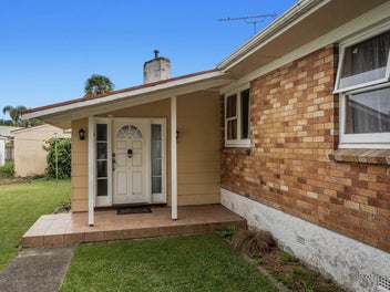 Motivated to sell - Snap up this Riverside gem!