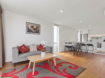 Sunny & Near New Corner Site Unit
