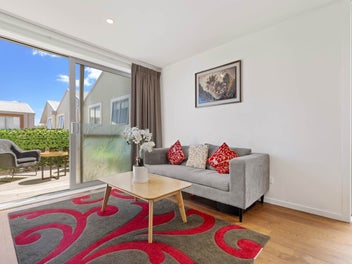Sunny & Near New Corner Site Unit