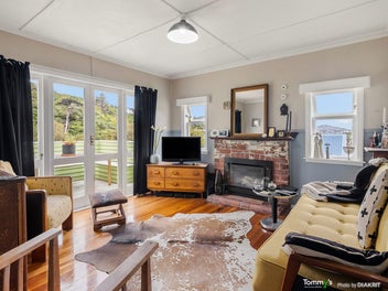 CHARMING RETREAT FOR YOUR NEXT CHAPTER