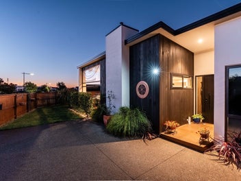 Coast living at its best!