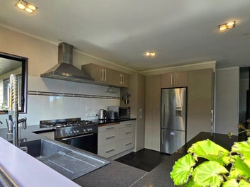 "FAMILY HOME ON A PRIVATE LIFESTYLE"