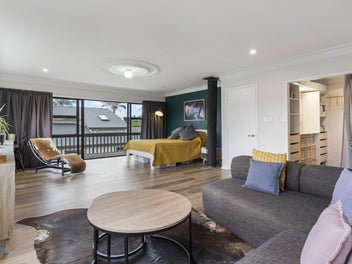 MOTIVATED SELLERS - PRIME RED BEACH LOCATION!
