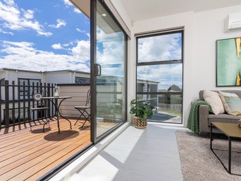 Freehold Modern Elegance
