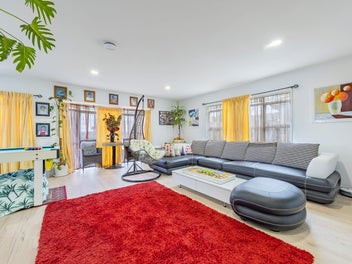 Modern Family Home!