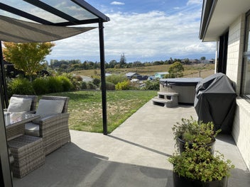 Image 1 of 20