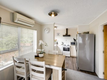 Charming Rear Unit in a Prime Napier Location