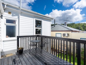 Sun, Space & Style – Deck with Stunning Views!