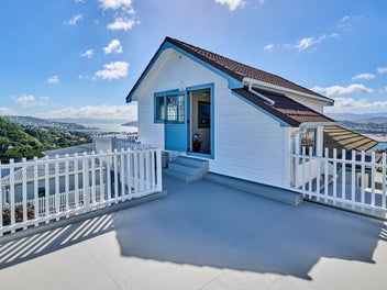 Stunning Melrose home with breathtaking views