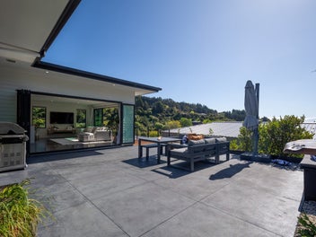 Modern home, great living spaces, a must view!
