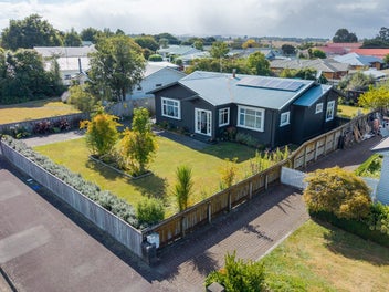 Image 1 of 25