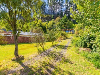 Adventure bach with a landbank section