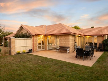 Modern Living in Aidanfield!