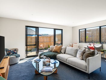 New Showhome for Sale!