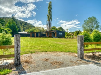 Established Privacy with Mountain Views