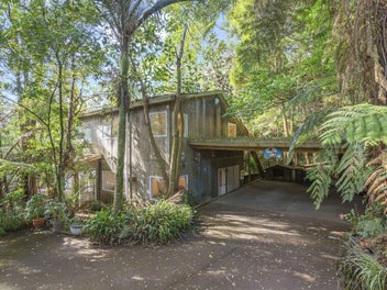 Calling All Renovators - Huge Potential!