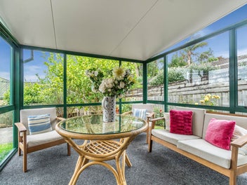 Sunny, Secure & Superbly Located in Warkworth