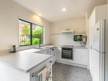 Sunny, Secure & Superbly Located in Warkworth