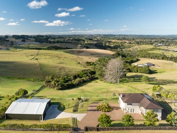 Designer Home, Expansive Country Living + XL SHED