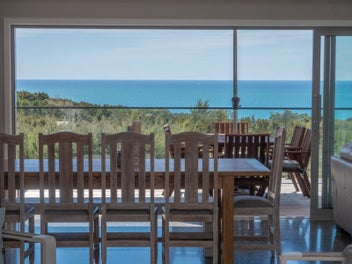 Incredible Lifestyle Buying in Cable Bay