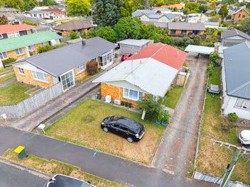 Easy Living on Heaphy Terrace