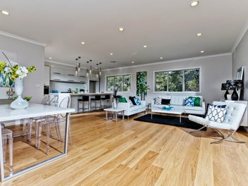 Luxurious House 472sqm Floor Area & 1500sqm Land