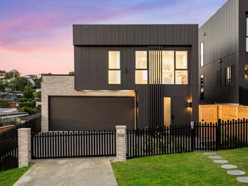 Brand New Luxury Living on Hilltop