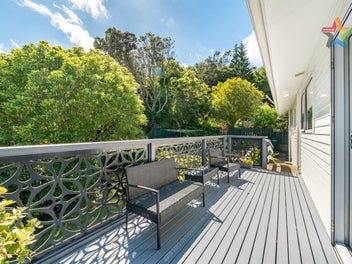Easy Living on the Sunny Hills of Karori