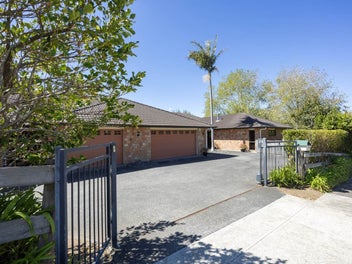 Home & Income Lifestyle Dream – A Rare Opportunity